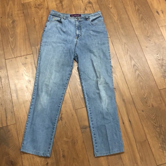 Gloria Vanderbilt Jeans - Picture 4 of 9